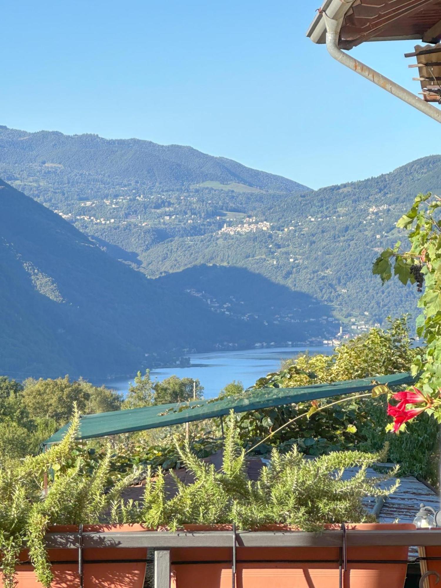 Carlazzo Casa Di Arielヴィラ エクステリア 写真